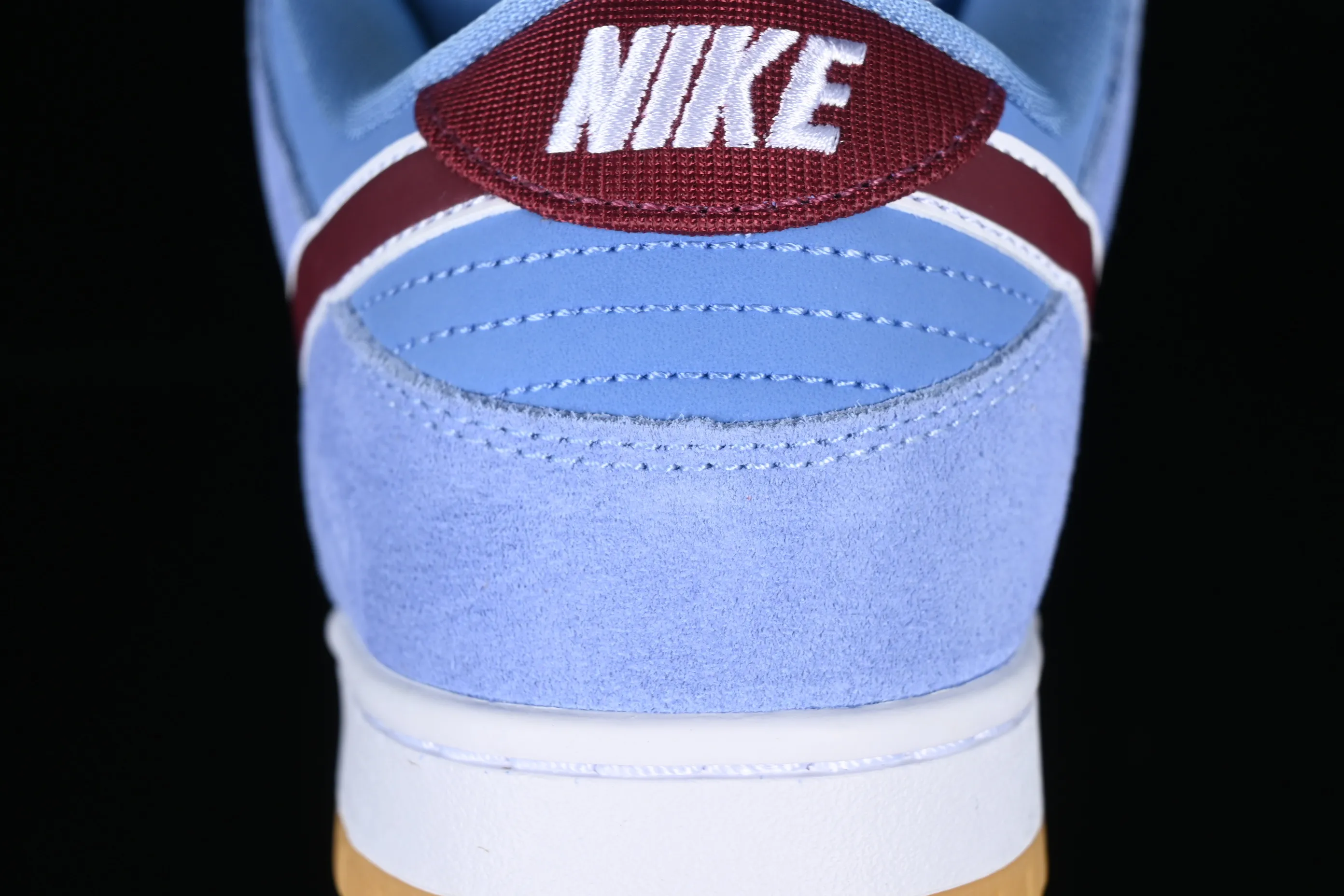 All categories Nk SB Dunk series Nk SB Dunk Low low-top sneakers F version Nk SB Dunk Low "Phillies" Bubblegum series SB low-top sports and leisure sneakers DQ4040-400